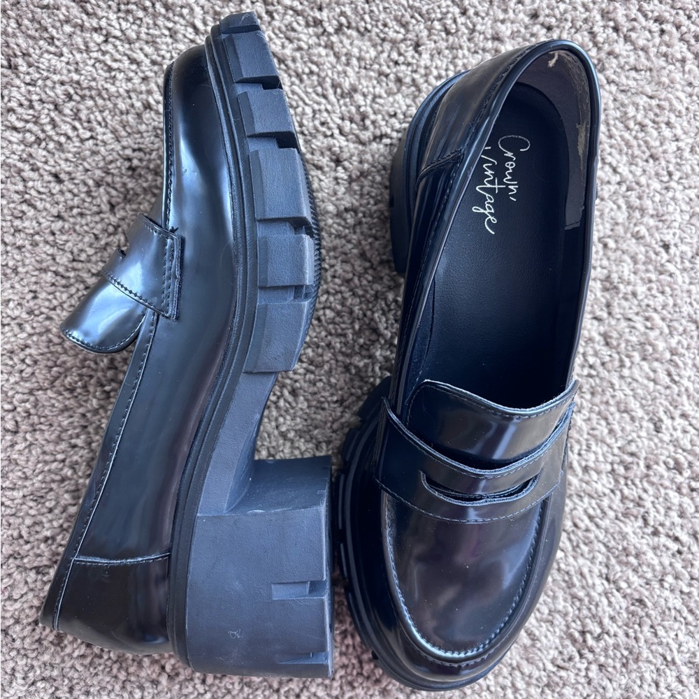 Crown Vintage Sage penny loafer